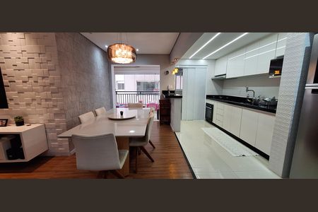 Apartamento à venda com 96m², 3 quartos e 2 vagas Apartamento à venda com 96m², 3 quartos e 2 vagasDetalhe Sala