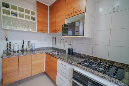 Apartamento à venda com 60m², 2 quartos e 1 vaga Apartamento à venda com 60m², 2 quartos e 1 vagaCozinha