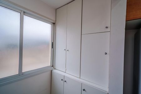 Apartamento à venda com 60m², 2 quartos e 1 vaga Apartamento à venda com 60m², 2 quartos e 1 vagaÁrea de Serviço