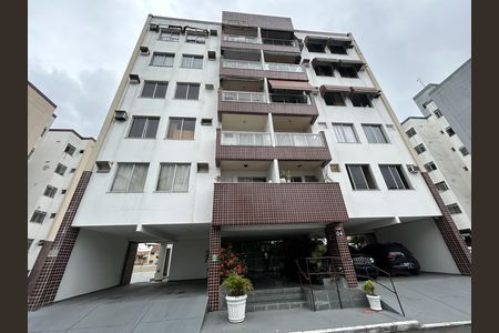 Apartamento para alugar com 60m², 2 quartos e 1 vagaFachada do bloco