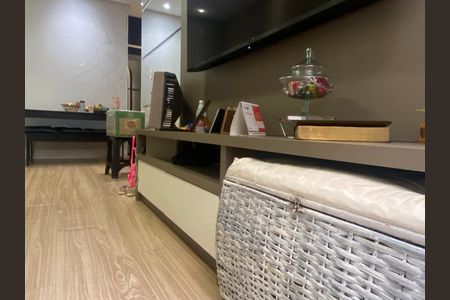 Apartamento à venda com 78m², 2 quartos e 1 vaga Apartamento à venda com 78m², 2 quartos e 1 vagaSala