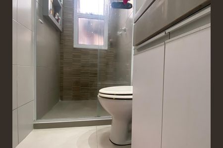 Apartamento à venda com 78m², 2 quartos e 1 vaga Apartamento à venda com 78m², 2 quartos e 1 vagaBanheiro