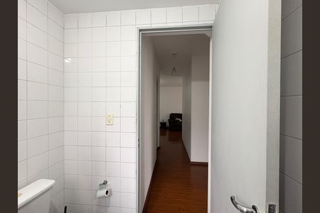 Apartamento à venda com 56m², 2 quartos e 1 vaga Apartamento à venda com 56m², 2 quartos e 1 vagaBanheiro