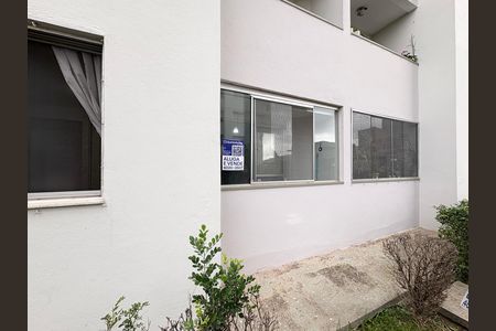Apartamento à venda com 56m², 2 quartos e 1 vaga Apartamento à venda com 56m², 2 quartos e 1 vagaFachada