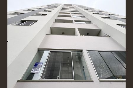 Apartamento à venda com 56m², 2 quartos e 1 vaga Apartamento à venda com 56m², 2 quartos e 1 vagaFachada