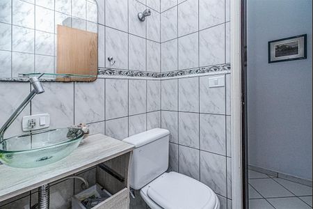 banheiro social_3 de casa à venda com 3 quartos, 400m² em Vila Moinho Velho, São Paulo