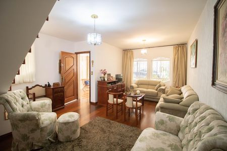 SALA de casa para alugar com 3 quartos, 154m² em Jardim Picolo, São Paulo