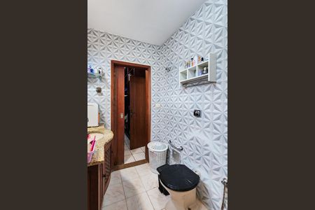 Casa de condomínio à venda com 400m², 7 quartos e 2 vagasBanheiro da Suíte 2