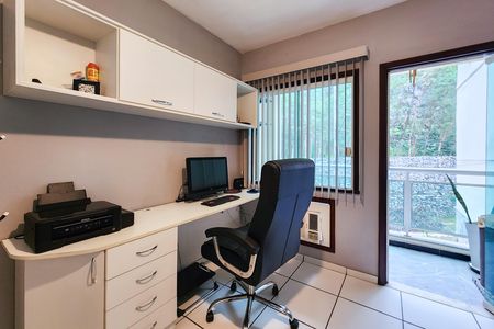 Casa de condomínio à venda com 400m², 7 quartos e 2 vagasQuarto 1
