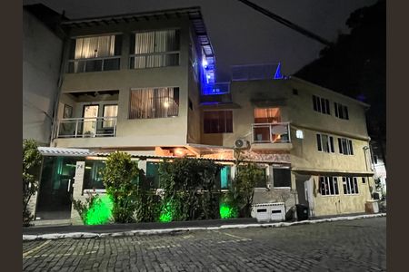 Casa de condomínio à venda com 400m², 7 quartos e 2 vagasVaranda