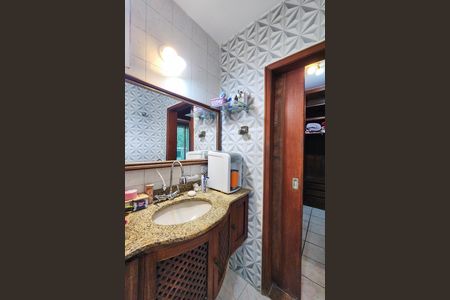 Casa de condomínio à venda com 400m², 7 quartos e 2 vagasBanheiro da Suíte 2