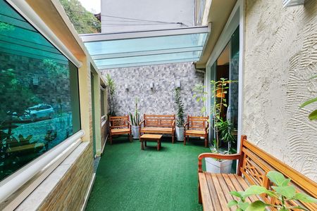 Casa de condomínio à venda com 400m², 7 quartos e 2 vagasVaranda 