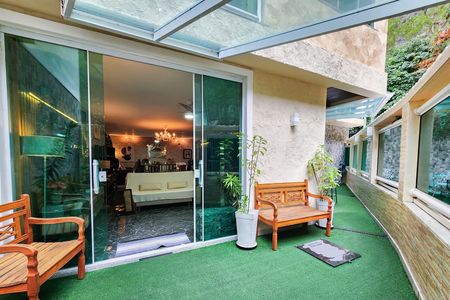 Casa de condomínio à venda com 400m², 7 quartos e 2 vagasVaranda 