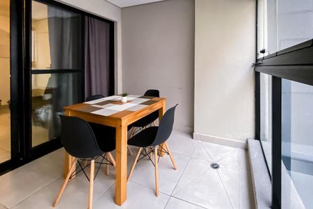 Apartamento para alugar com 44m², 2 quartos e 1 vaga Apartamento para alugar com 44m², 2 quartos e 1 vagaVaranda / Área de Serviço