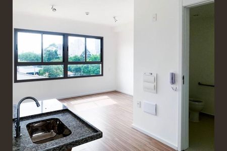 Cozinha de kitnet/studio para alugar com 1 quarto, 29m² em Penha de França, São Paulo