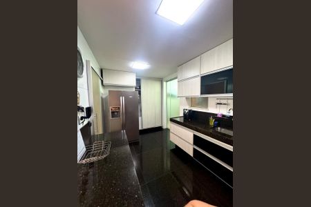 Apartamento para alugar com 95m², 3 quartos e 2 vagas Apartamento para alugar com 95m², 3 quartos e 2 vagasCozinha