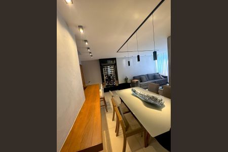 Apartamento para alugar com 95m², 3 quartos e 2 vagas Apartamento para alugar com 95m², 3 quartos e 2 vagasSala