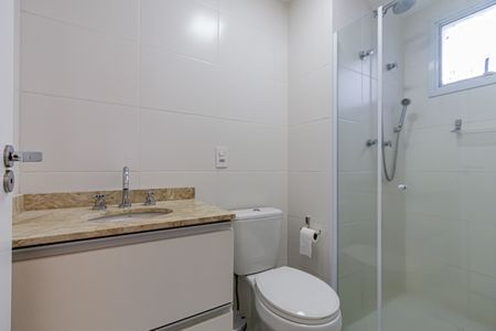 Apartamento à venda com 60m², 1 quarto e 1 vagaSuite - Banheiro