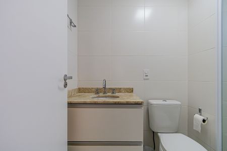 Apartamento à venda com 60m², 1 quarto e 1 vagaSuite - Banheiro