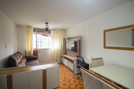 Sala de apartamento para alugar com 1 quarto, 44m² em Porto Velho, São Gonçalo