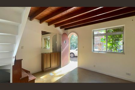Sala de casa à venda com 3 quartos, 116m² em Pinheiros, São Paulo