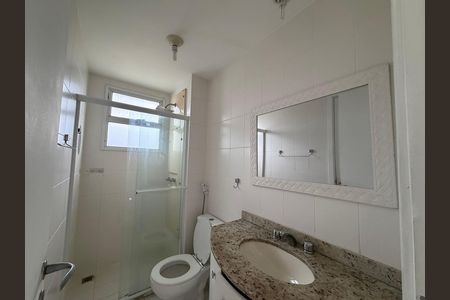 Apartamento à venda com 77m², 2 quartos e 1 vaga Apartamento à venda com 77m², 2 quartos e 1 vagaBanheiro da suíte 1