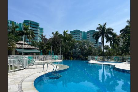 Apartamento à venda com 77m², 2 quartos e 1 vaga Apartamento à venda com 77m², 2 quartos e 1 vagaÁrea comum - Piscina