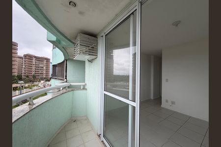 Apartamento à venda com 77m², 2 quartos e 1 vaga Apartamento à venda com 77m², 2 quartos e 1 vagaSuíte 2 - Varanda