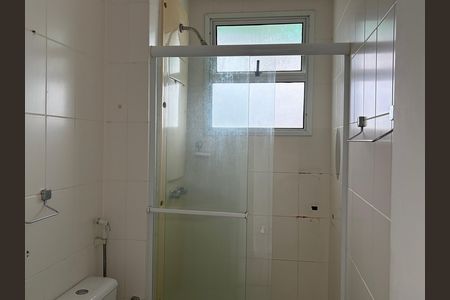 Apartamento à venda com 77m², 2 quartos e 1 vaga Apartamento à venda com 77m², 2 quartos e 1 vagaBanheiro da suíte 2