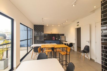 Apartamento para alugar com 56m², 2 quartos e 1 vaga Apartamento para alugar com 56m², 2 quartos e 1 vagaÁrea comum - Salão de festas