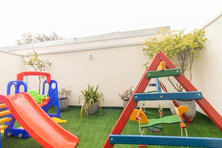 Apartamento para alugar com 56m², 2 quartos e 1 vaga Apartamento para alugar com 56m², 2 quartos e 1 vagaÁrea comum - Playground