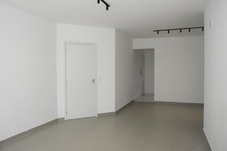 Sala de apartamento para alugar com 4 quartos, 138m² em Jardim Santa Barbara, Embu das Artes