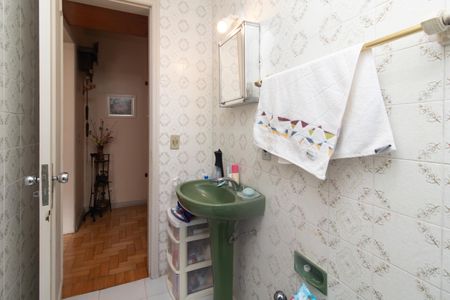Apartamento à venda com 61m², 2 quartos e sem vaga Apartamento à venda com 61m², 2 quartos e sem vagaBanheiro