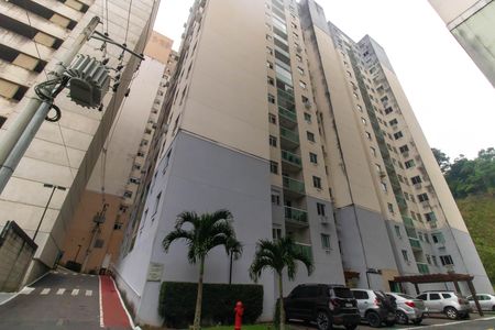 Apartamento para alugar com 65m², 3 quartos e 1 vaga Apartamento para alugar com 65m², 3 quartos e 1 vagaFachada