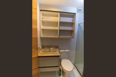 Apartamento para alugar com 65m², 3 quartos e 1 vaga Apartamento para alugar com 65m², 3 quartos e 1 vagaBanheiro da Suíte