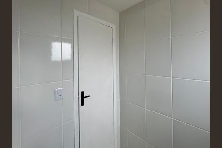 Apartamento para alugar com 48m², 2 quartos e 1 vaga Apartamento para alugar com 48m², 2 quartos e 1 vagaBanheiro