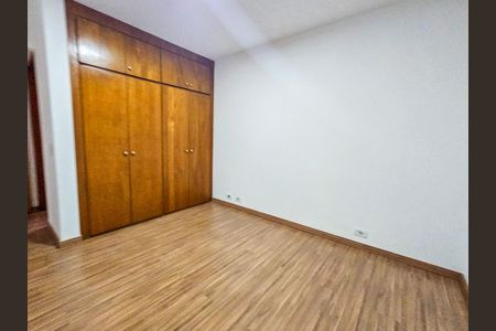 Apartamento à venda com 85m², 3 quartos e 1 vaga Apartamento à venda com 85m², 3 quartos e 1 vagaSuíte