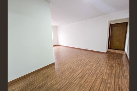 Apartamento à venda com 85m², 3 quartos e 1 vaga Apartamento à venda com 85m², 3 quartos e 1 vagaSala