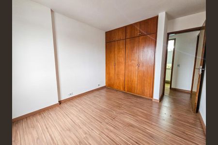 Quarto de apartamento à venda com 3 quartos, 85m² em Santo Amaro, São Paulo