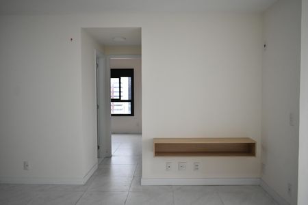 Sala de apartamento para alugar com 2 quartos, 65m² em Mirandópolis, São Paulo