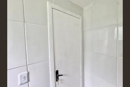 Apartamento para alugar com 48m², 3 quartos e 1 vaga Apartamento para alugar com 48m², 3 quartos e 1 vagaBanheiro 1