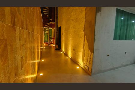 Casa à venda com 150m², 3 quartos e 3 vagasCorredor