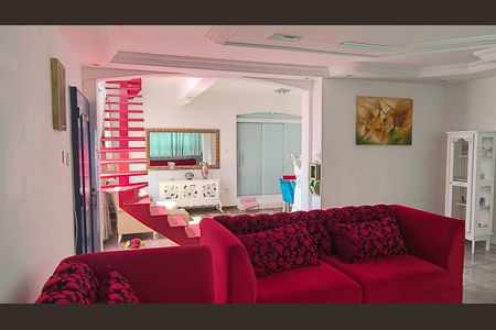 Casa à venda com 150m², 3 quartos e 3 vagasSala