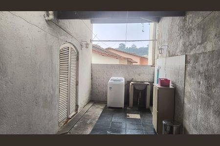 Casa à venda com 150m², 3 quartos e 3 vagasÁrea de Serviço