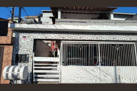 Casa à venda com 150m², 3 quartos e 3 vagasFachada