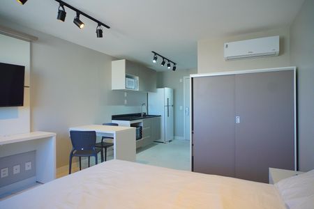 Studio para alugar com 29m², 1 quarto e sem vaga Studio para alugar com 29m², 1 quarto e sem vagaSala_Quarto