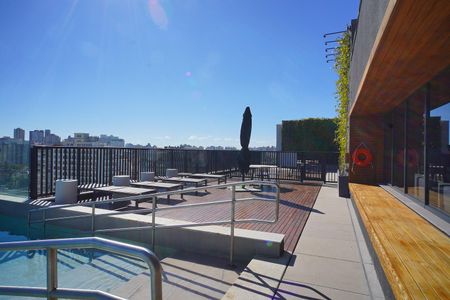 Studio para alugar com 29m², 1 quarto e sem vaga Studio para alugar com 29m², 1 quarto e sem vagaÁrea comum - Piscina