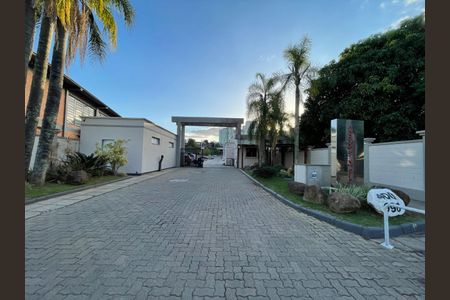 Apartamento à venda com 75m², 2 quartos e 1 vaga Apartamento à venda com 75m², 2 quartos e 1 vagaFachada