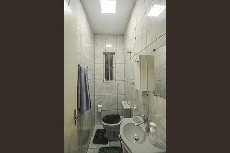 Casa à venda com 131m², 3 quartos e 2 vagasBanheiro de serviço