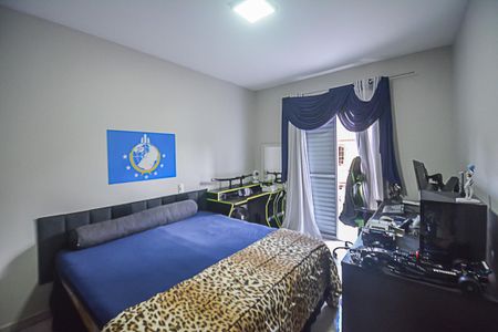 Casa à venda com 131m², 3 quartos e 2 vagasQuarto 2